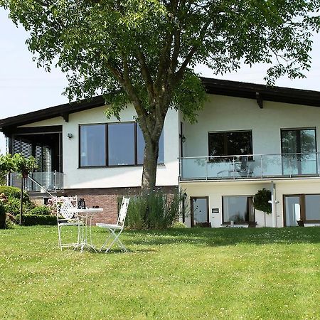 Ferienwohnungen Eifelblick Lutzerath ภายนอก รูปภาพ